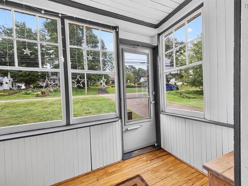 222 Victoria Street E, Amherst, NS -  With Exterior