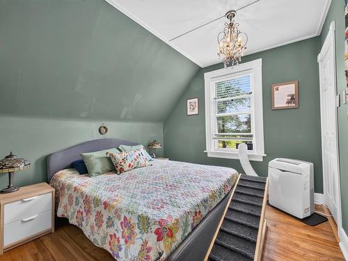222 Victoria Street E, Amherst, NS - Indoor Photo Showing Bedroom