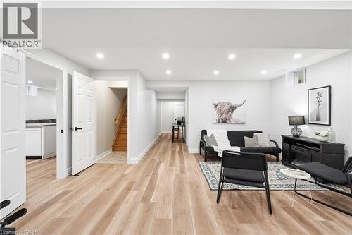 27 Spruce Boulevard, Acton, ON - Indoor Photo Showing Living Room