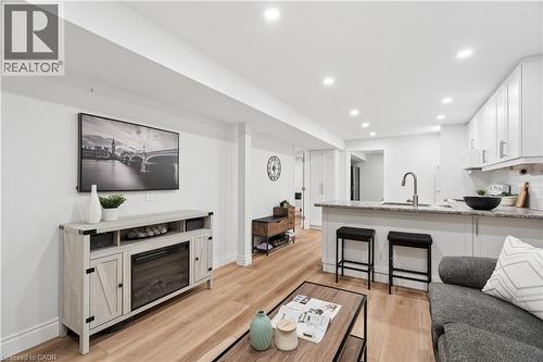 27 Spruce Boulevard, Acton, ON - Indoor