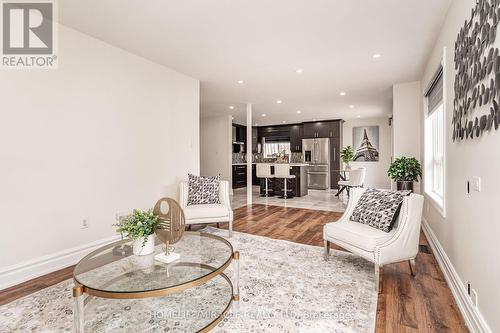 5 Octillo Boulevard, Brampton, ON - Indoor Photo Showing Living Room