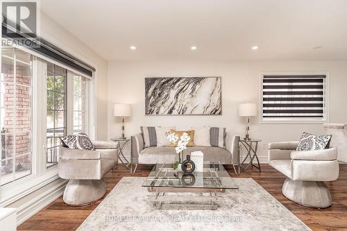 5 Octillo Boulevard, Brampton, ON - Indoor Photo Showing Living Room