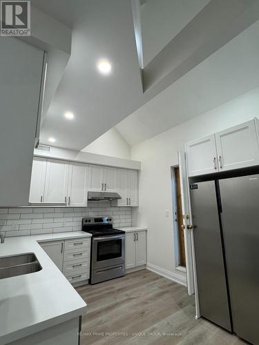 2 - 62 HENRY STREET , Toronto, Ontario M5T 1X2 2