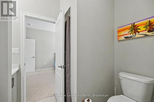 214 Springfield Crescent, Clearview (Stayner), ON - Indoor Photo Showing Bathroom