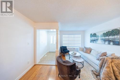 54 Carpendale Crescent, Ajax, ON - Indoor Photo Showing Living Room