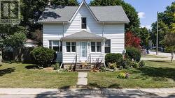 131 RATTENBURY STREET W Central Huron (Clinton), ON N0M 1L0
