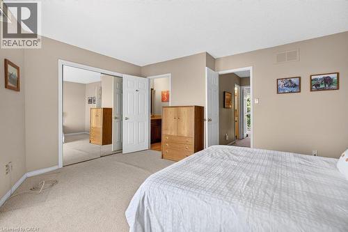 2136 Old Lakeshore Road Unit# 8, Burlington, ON - Indoor Photo Showing Bedroom