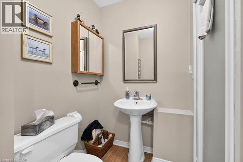 2136 Old Lakeshore Road Unit# 8, Burlington, ON - Indoor Photo Showing Bathroom
