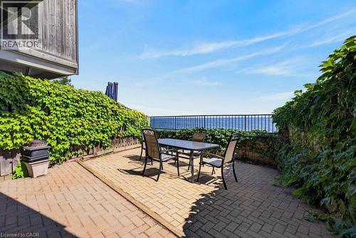 2136 Old Lakeshore Road Unit# 8, Burlington, ON - Outdoor