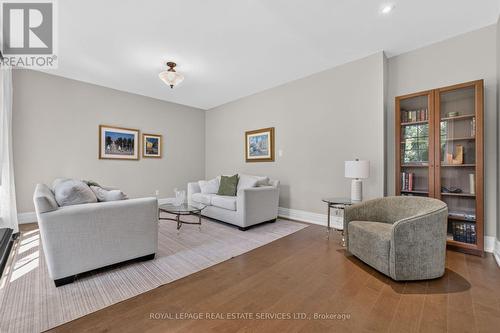 503 Meadow Wood Road, Mississauga, ON - Indoor Photo Showing Living Room
