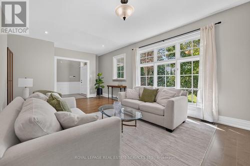 503 Meadow Wood Road, Mississauga, ON - Indoor Photo Showing Living Room