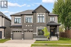 163 REDTAIL Street  Kitchener, ON N2K 0E4