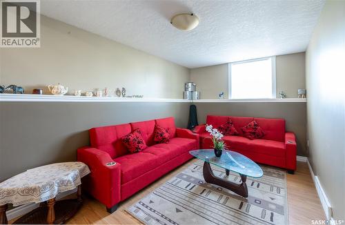 516 Hamilton Street, Regina, SK - Indoor Photo Showing Living Room