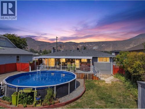 1827 PARKCREST Avenue  Kamloops, BC V2B 4W8