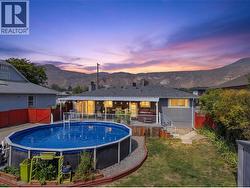 1827 PARKCREST Avenue Kamloops, BC V2B 4W8