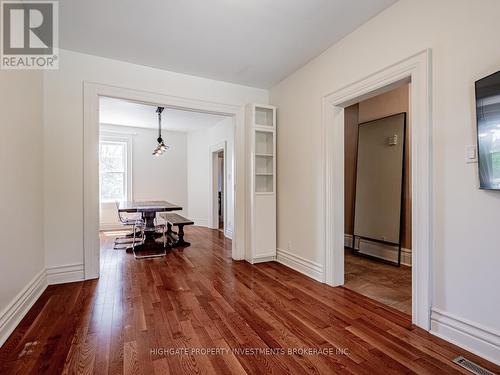 5 BANK STREET , Toronto, Ontario M6K 1R4 5