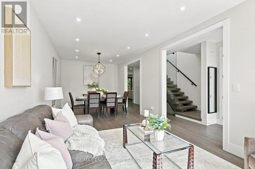 1181 Ogden Avenue, Mississauga, ON - Indoor Photo Showing Living Room