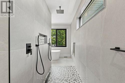 1181 Ogden Avenue, Mississauga, ON - Indoor Photo Showing Bathroom