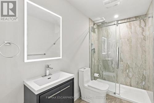 1181 Ogden Avenue, Mississauga, ON - Indoor Photo Showing Bathroom