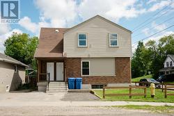 196 SECOND AVENUE E  North Bay, ON P1B 1L2