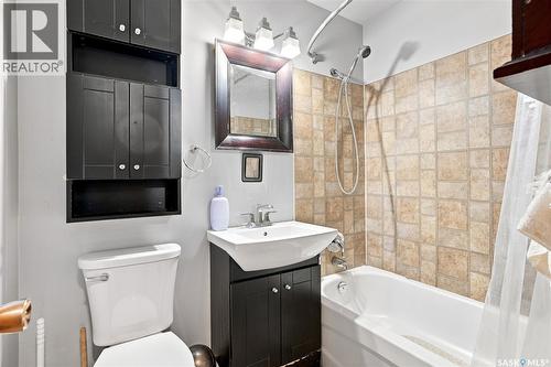 1903 Wilson Crescent, Saskatoon, SK - Indoor Photo Showing Bathroom