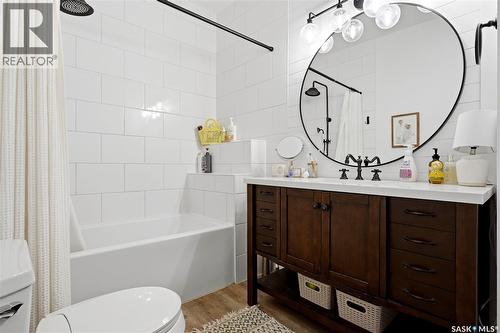 76 Angus Crescent, Regina, SK - Indoor Photo Showing Bathroom