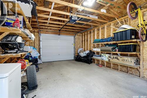 76 Angus Crescent, Regina, SK - Indoor Photo Showing Garage