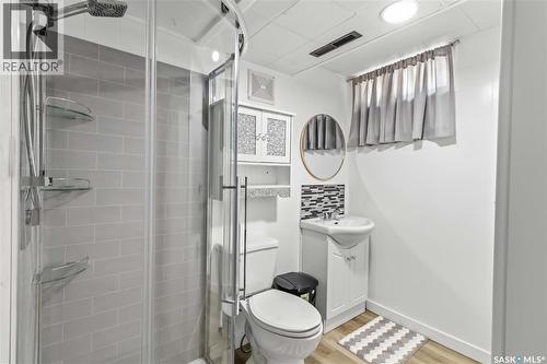 192 Salisbury Drive, Saskatoon, SK - Indoor Photo Showing Bathroom