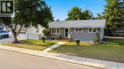192 Salisbury Drive, Saskatoon, SK - Outdoor With Facade