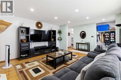 192 Salisbury Drive, Saskatoon, SK - Indoor Photo Showing Living Room With Fireplace