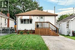 269 TOLTON Avenue  Hamilton, ON L8H 5P4