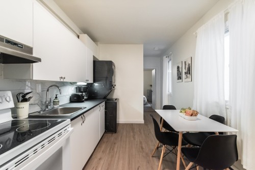6004 Rue St-Hubert , Montréal (Rosemont/La Petite-Patrie), QC H2S 2L7 2