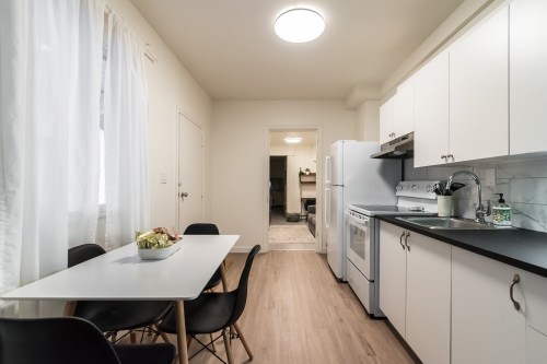 6004 Rue St-Hubert , Montréal (Rosemont/La Petite-Patrie), QC H2S 2L7 3