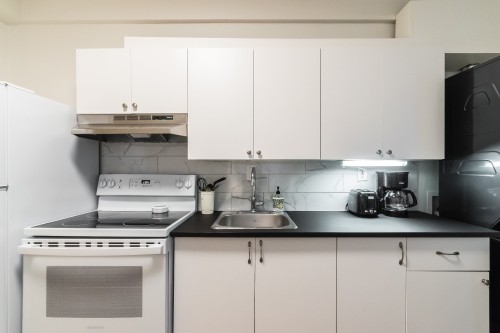 6004 Rue St-Hubert , Montréal (Rosemont/La Petite-Patrie), QC H2S 2L7 4