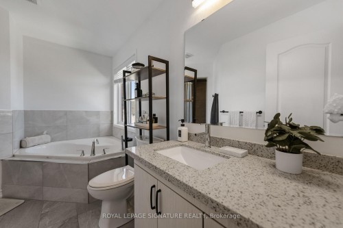 3195 Munson Crescent, Burlington, ON 
