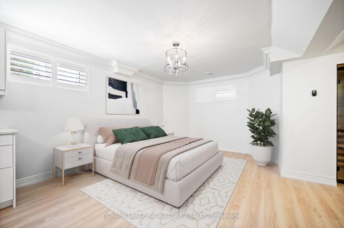 762 Duchess Drive, Mississauga, ON 