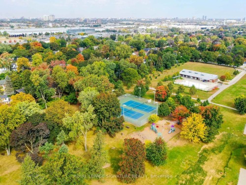 762 Duchess Drive, Mississauga, ON 