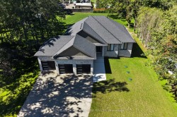3 Kings Lane Brant, ON N0E 1R0