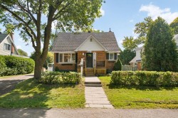 5 Av. Laurelwood  Pointe-Claire, QC H9R 2R2