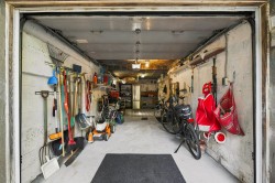 Garage - 