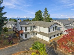 200 Kingfisher Pl Nanaimo, BC V9V 1A9