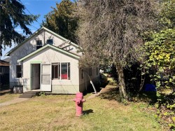 1600 17th Ave Campbell River, BC V9W 4L4