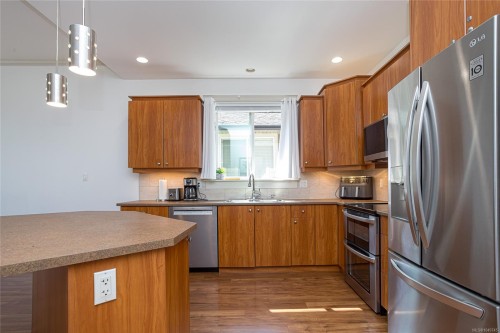 3109 Cliffs Rd, Duncan, BC 