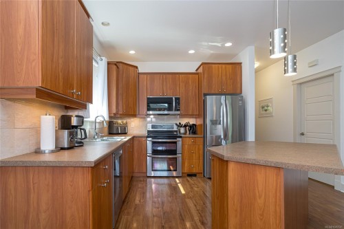 3109 Cliffs Rd, Duncan, BC 