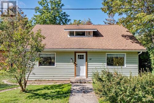 18 RAVENSWOOD DRIVE  Georgina, ON L0E 1L0