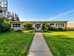 7 320 13th AVENUE NE Swift Current, SK S9H 2V9