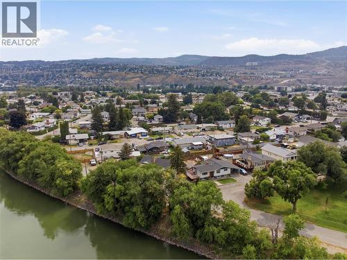 298 JUNIPER Avenue  Kamloops, BC V2B 1H7