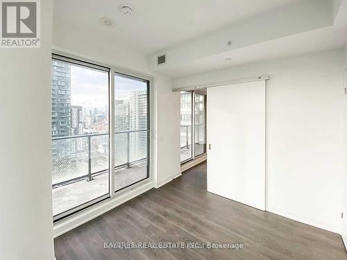 3109 - 115 BLUE JAYS WAY , Toronto, Ontario M5V 3T3 2