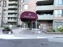 413 - 30 THUNDER GROVE Toronto, ON M1V 4A3