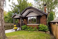 119 JACKMAN AVENUE  Toronto, ON M4K 2Y3